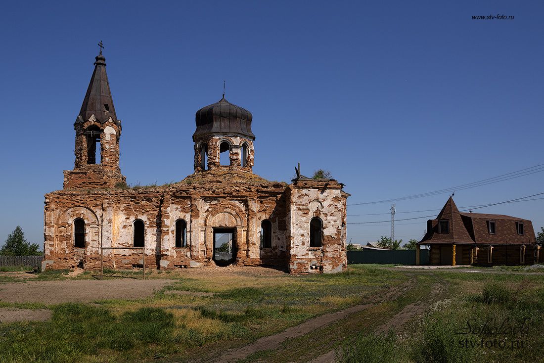 Церковь Покрова Пресвятой Богородицы в селе Шкодинское Курганской области