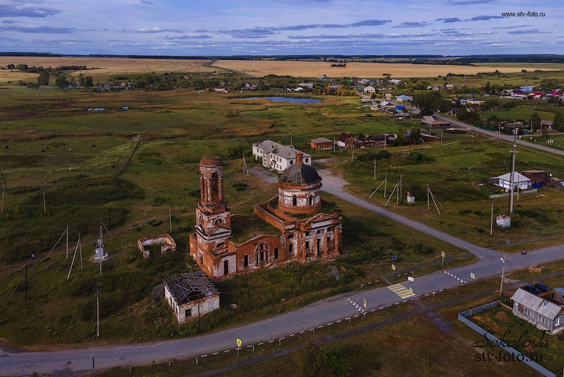 Церковь Сретения Господня в селе Никольское Свердловской области