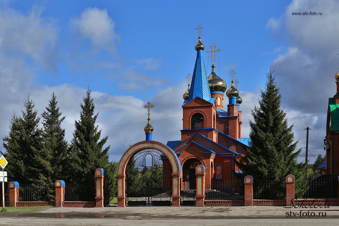 Церковь Тихвинской иконы Божией Матери в поселке Муромцево Омской области