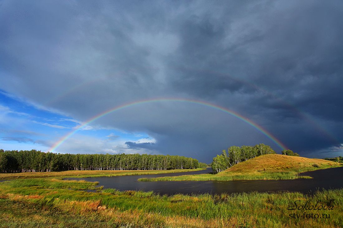 Двойная радуга в д. Зотино, Кормиловский район, Омская область